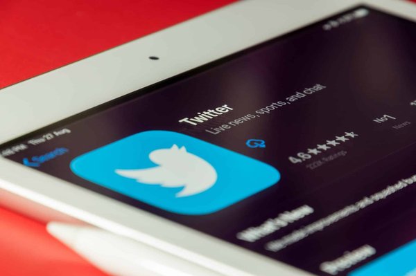 Comment utiliser Twitter pour interagir avec vos clients et promouvoir votre entreprise ?