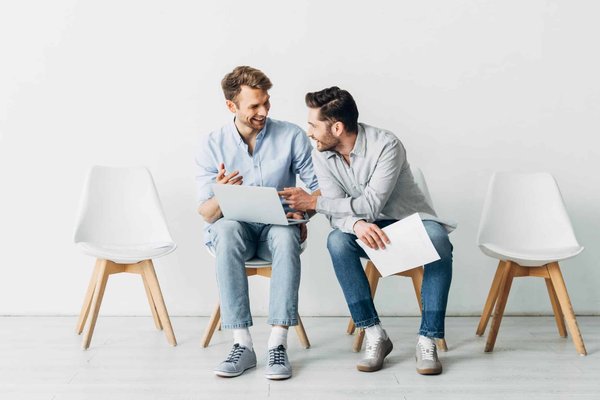 Quels sont les avantages des réseaux maillés (mesh networks) pour les entreprises ?